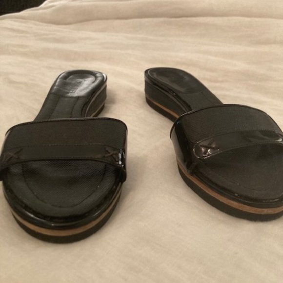 CHANEL Sandals - Picture 9 of 9